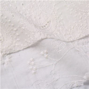 وائٹ کاٹن ایمبرائیڈری فیبرک